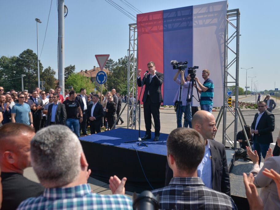vucic na ulici foto vanja keser