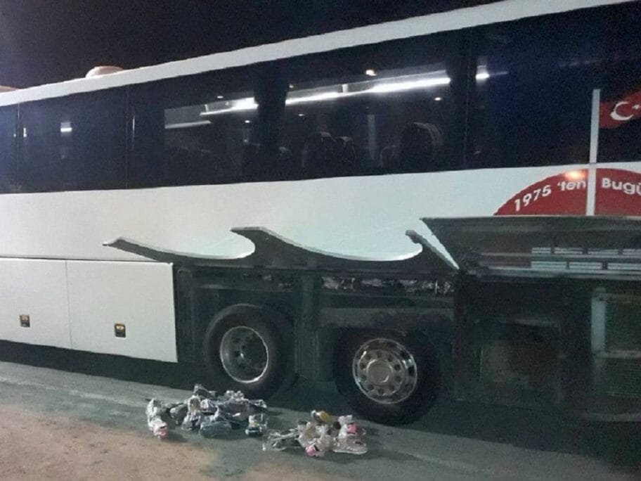 Roba krijumcarena u autobusu foto Uprava carina