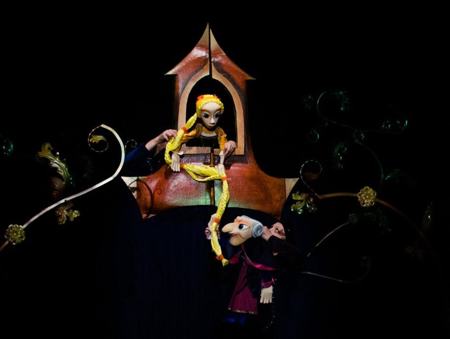 Alisa, Zlatokosa i drugi junaci na sceni niškog Lutkarskog 13 Zlatokosa Pozoriste lutaka Vanja Stojanovic