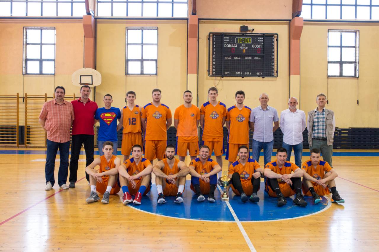 IMG f4a73fba8ebba2f82b3fb53090b29a6c V