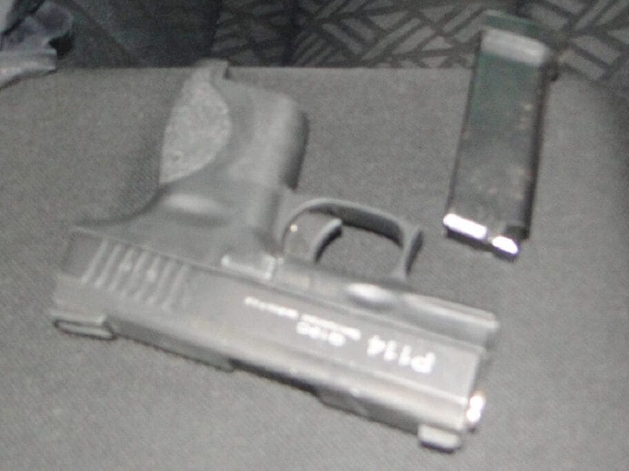 Krijumcareni pistolj foto Gradina