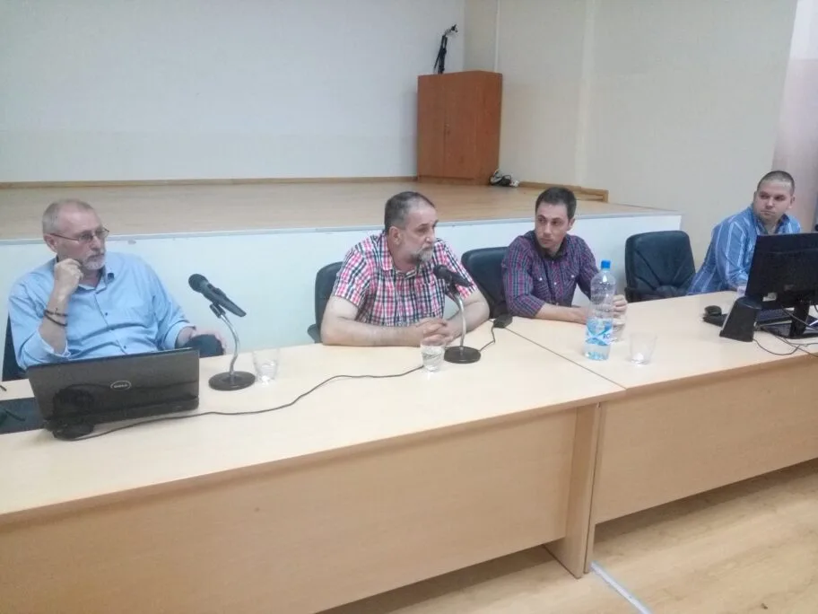 tribina o medijima foto stefan markovic scaled