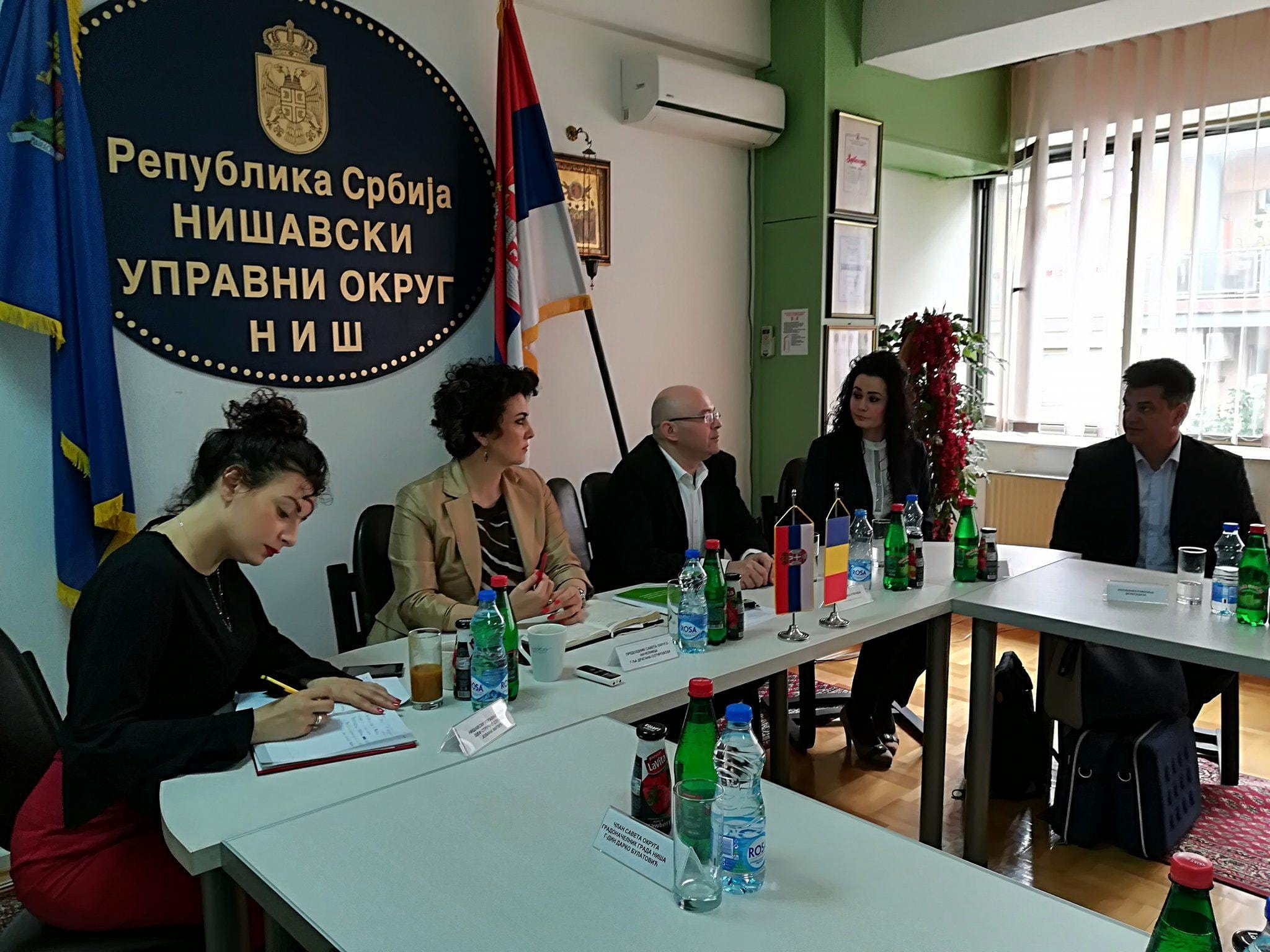 Stručnjaci iz Rumunije učili “južnjake” kako da dobiju pare iz fondova EU 1 Strucnjaci iz Rumunije u Nisu foto JV