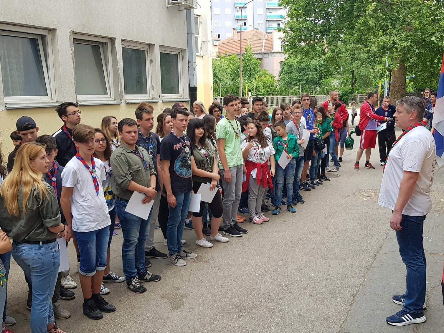 Izviđački višeboj “Čika Dragi” okupio 22 ekipe u Nišu 1 received 10209851331994637 Cropped