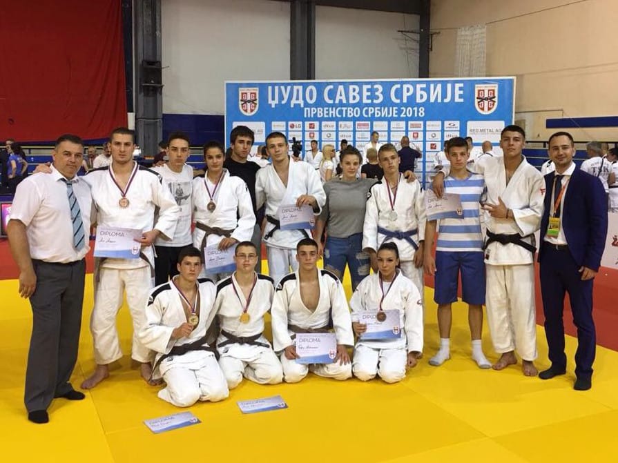 dzudo klub kinezis prvenstvo srbije juniori foto dzk kinezis