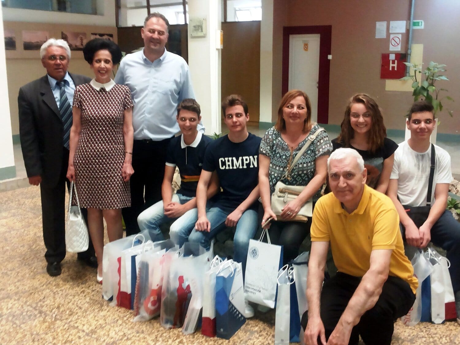 Ucenici-i-profesori-takmicenje-elektrotehnika;-foto:-Aleksandar-Stevanovic