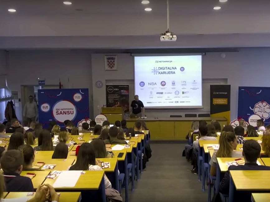 U Nišu predavanje za studente o digitalizaciji "društvenjaka" 13 Digitalna karijera foto print screen youtube