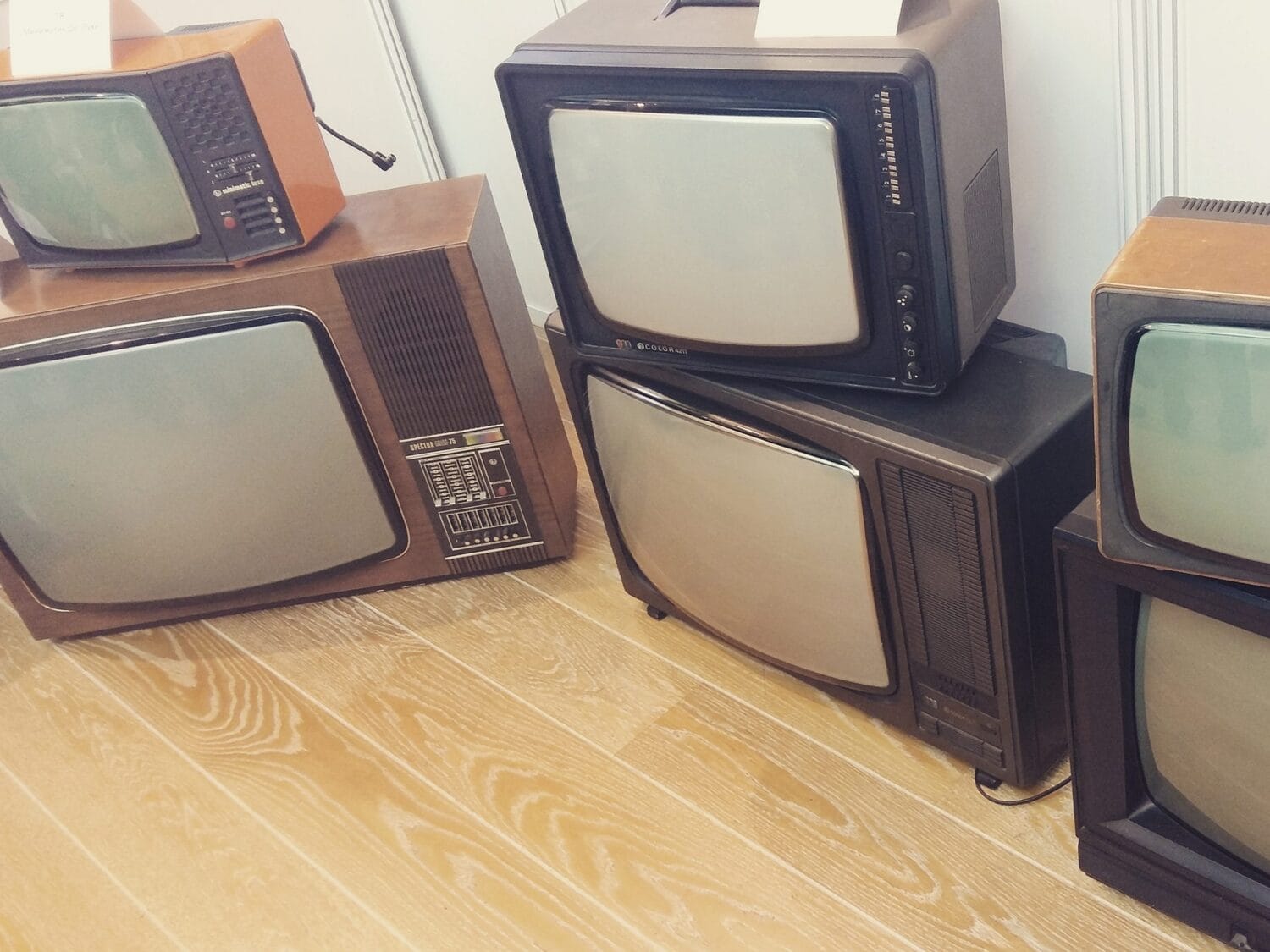 televizori foto stefan markovic scaled