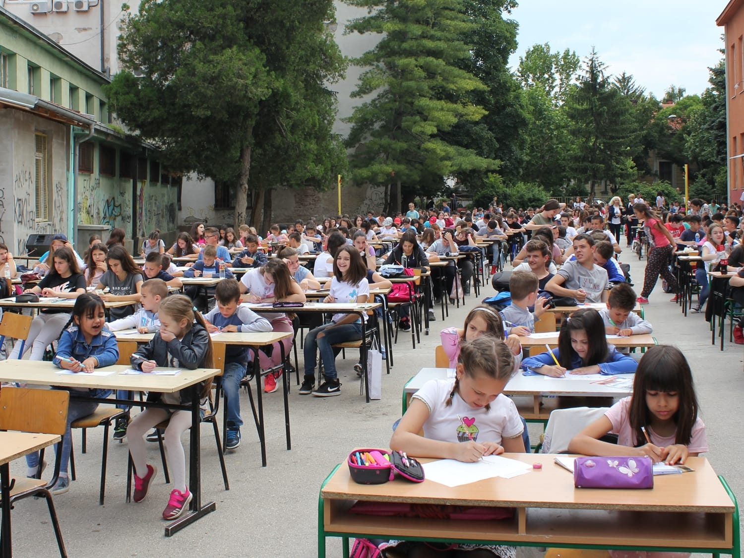 Javni cas crtanja 2 maj 2018 foto Bojana Antic