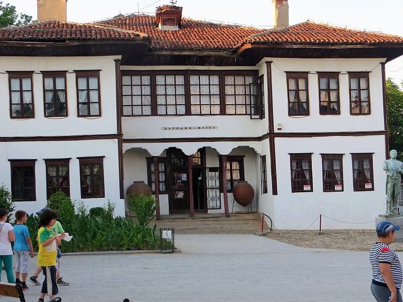 “Dani Vranja” uz Draganu Mirković, folklor i promociju tradicije 1 Narodni muzej vranje foto i m