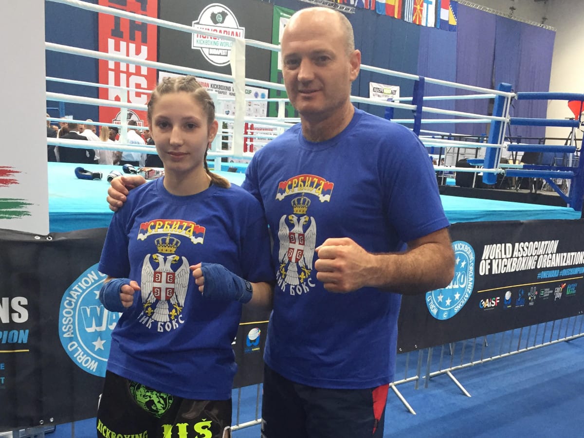 Bronzana medalja za nišku kik-bokserku na Svetskom kupu 1 srdjan radulovic i neda b kik boks klub nis
