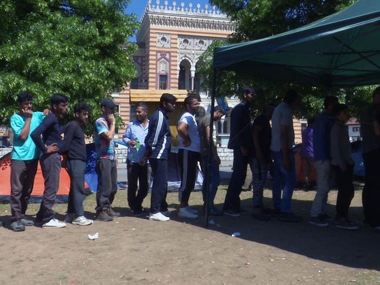 Pitanje izbjeglica kao pitanje etike, profesionalnosti i odgovornosti 19 Izbeglice Suad Beganovic