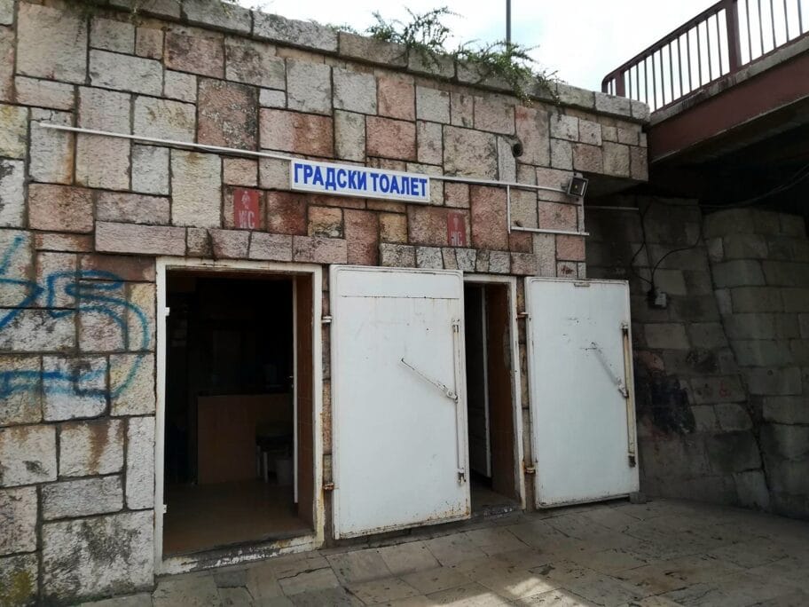 Javni wc ispod mosta foto JV J Adamovic