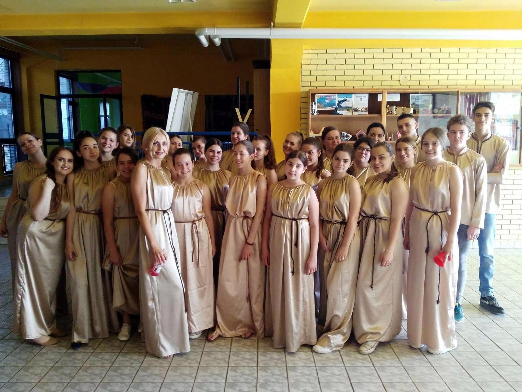 Hor OS Sveti Sava foto D Markovic