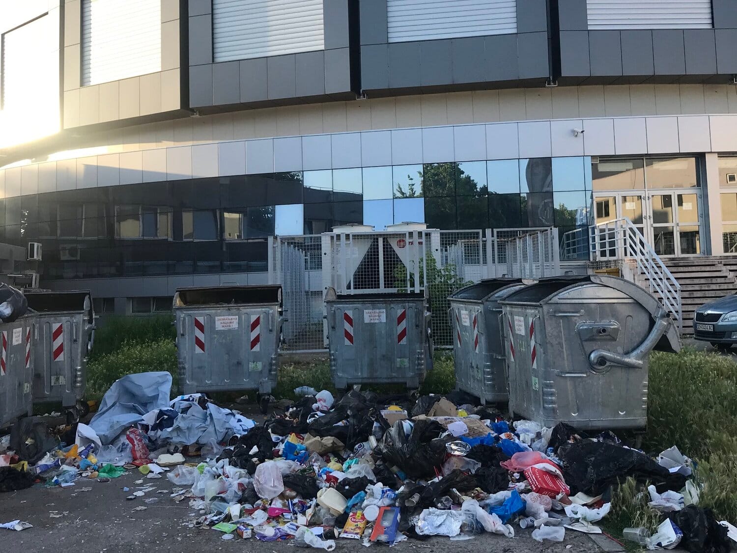 Kontejner smece Cair Prijavi problem