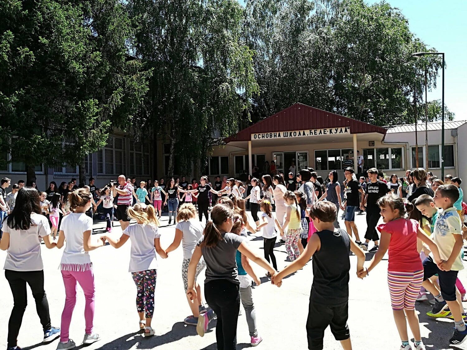 Osnovci kolo foto JV J Adamovic