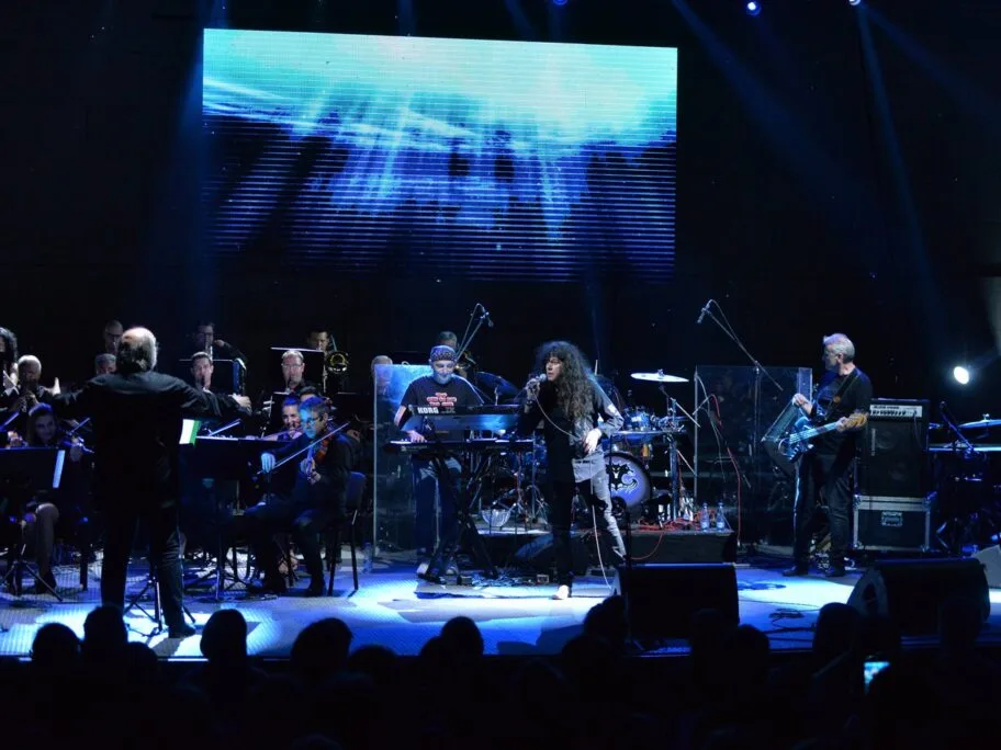 Simfo rok koncert Kerber foto Vanja Keser