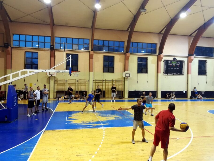 Niski sportisti humanitarni mec za aleksandra Nikolica foto Juzne vesti Milica Jovanovic scaled