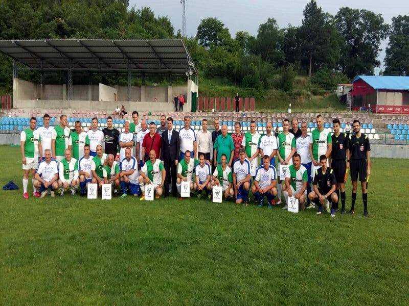 Blizu 2 tone hrane prikupljeno za ugrožene Nišlije 1 Humanitarna utakmica foto Dragan Vidojkovic