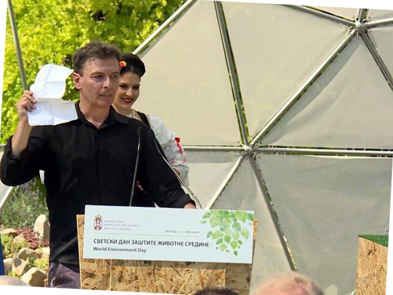 Odbio zahvalnicu Ministarstva i stao u odbranu reka na Staroj planini 19 Aleksandar Jovanovic odbija zahvalnicu foto N1 printskrin