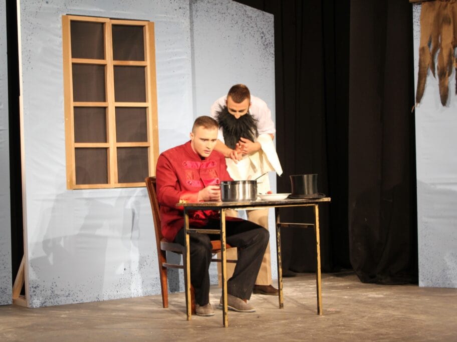 Na onlajn programu LKC-a tribina, predstava i koncert 4 Revizor jun 2018 foto Bojana Antic