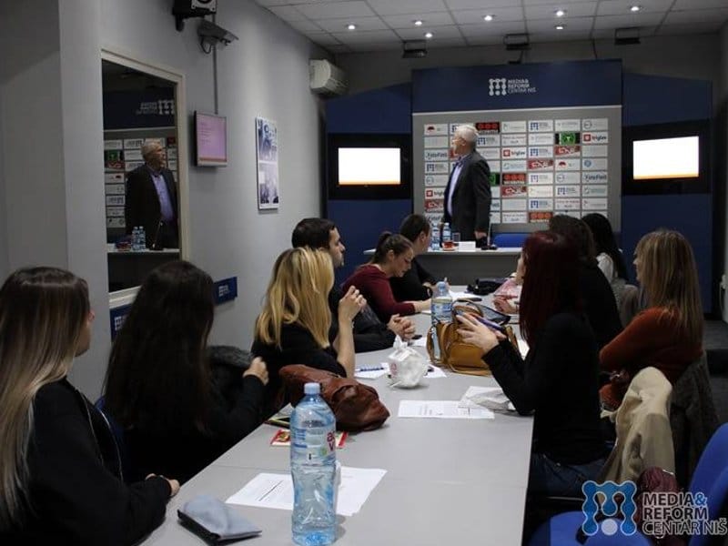 Proslogodisnja multimedijalna skola foto Media centar Nis