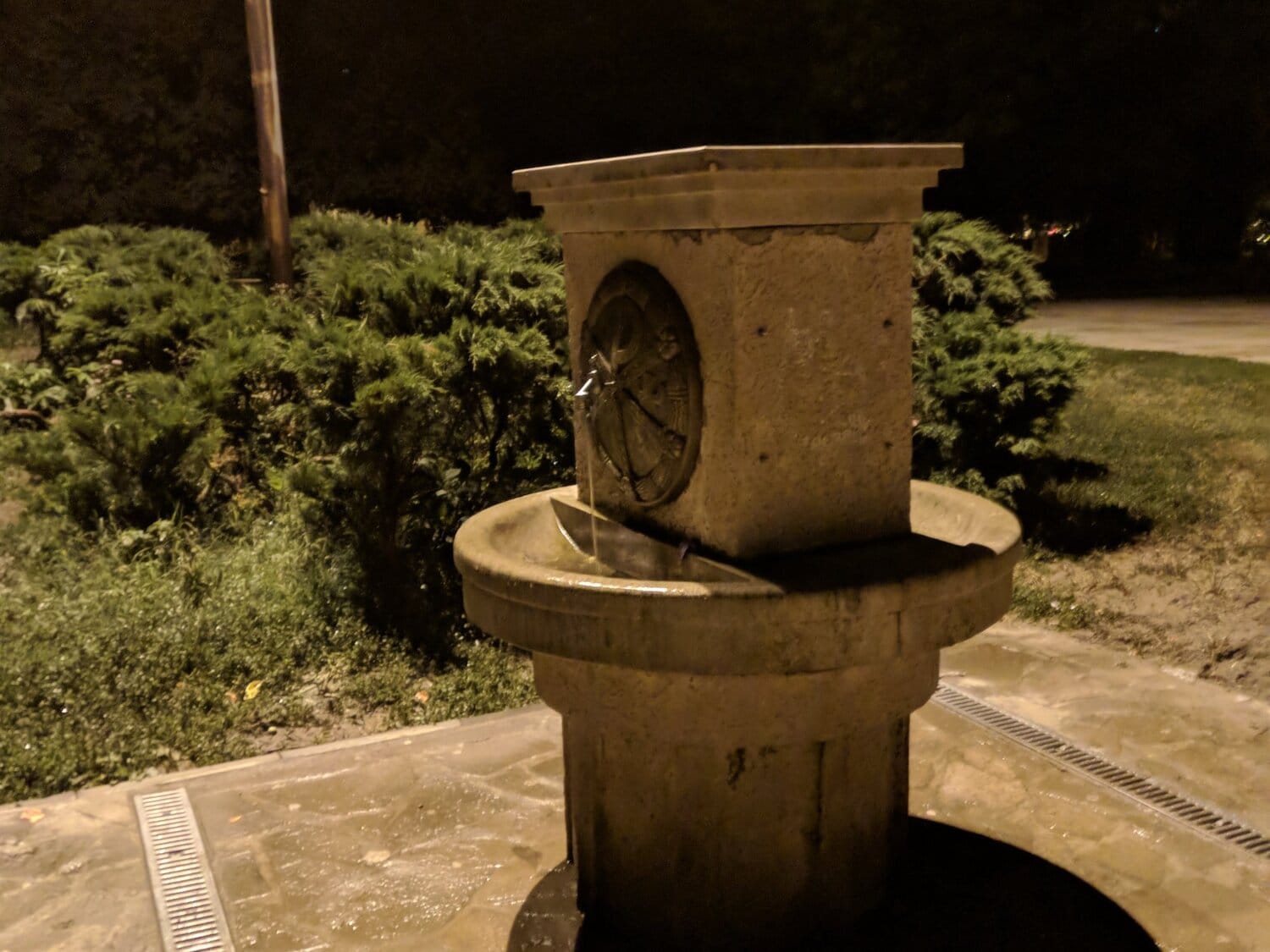 Javna cesma Prijavi problem