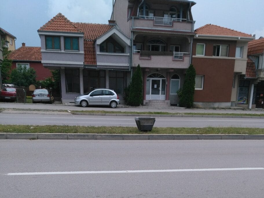 Televizor na ulici Prijavi problem