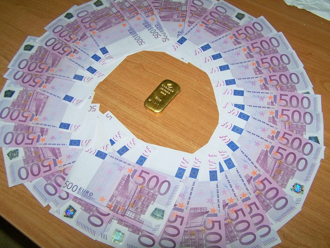 Zaplenjena zlatna poluga i devize 20 06 2018 Gradina