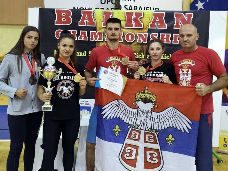 Titule šampiona Balkana u kik-boksu za troje Nišlija 1 Kik bokseri Nisa na Balkanskom prvenstvu 2018 foto Kik boks klub Nis