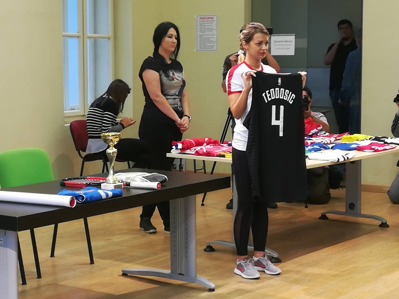 IMG 5457de1c58d3c8514f9a6c26d0b15c25 V