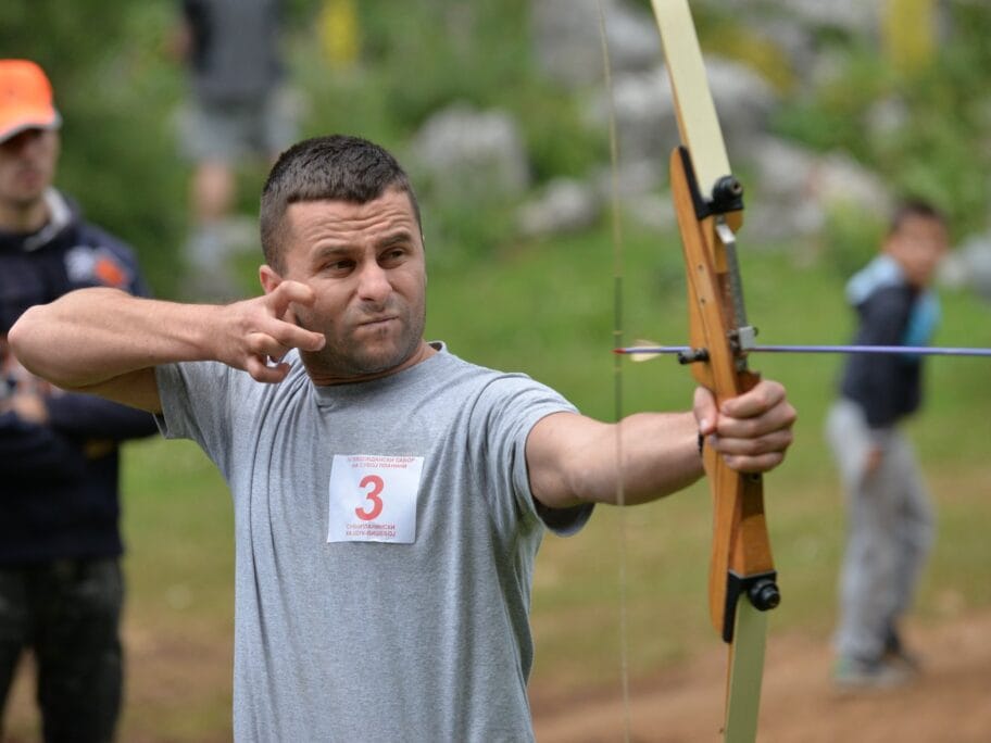Gadjanje lukom i strelom foto Juyne vesti Vanja Keser