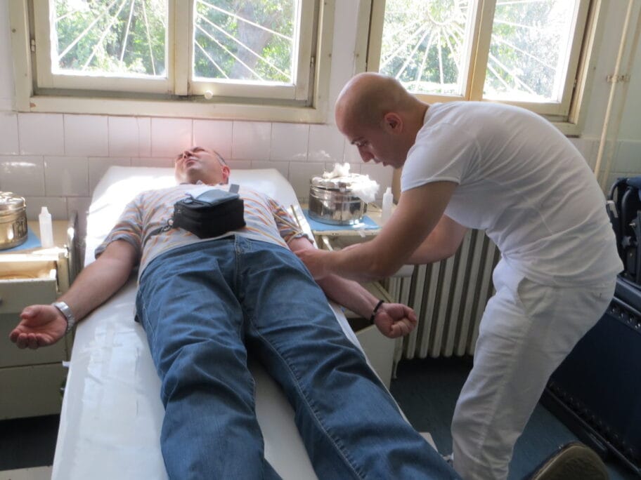 Brojne akcije dobrovoljnog davanja krvi u Vranju 17 vranje dobrovoljno davanje krvi foto im jv