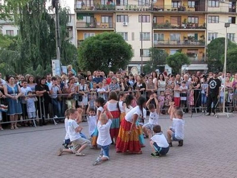 Leto u Vlasotincu foto Kulturni centar Vlasotince