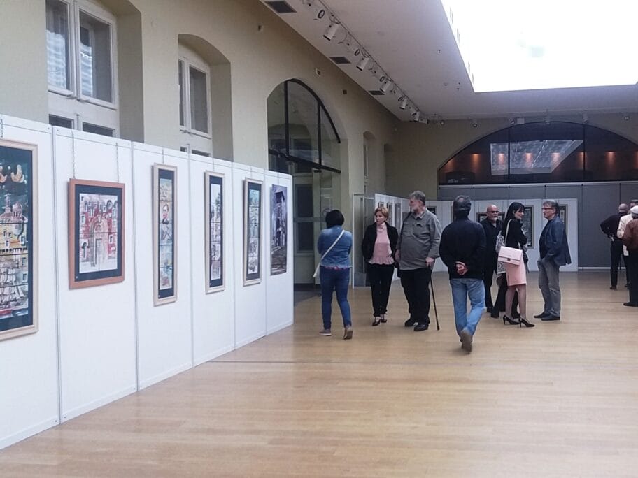 Izložba “inspirativnih kula” postavljena u Oficirskom domu u Nišu 7 Izlozba kule foto SKC Nis