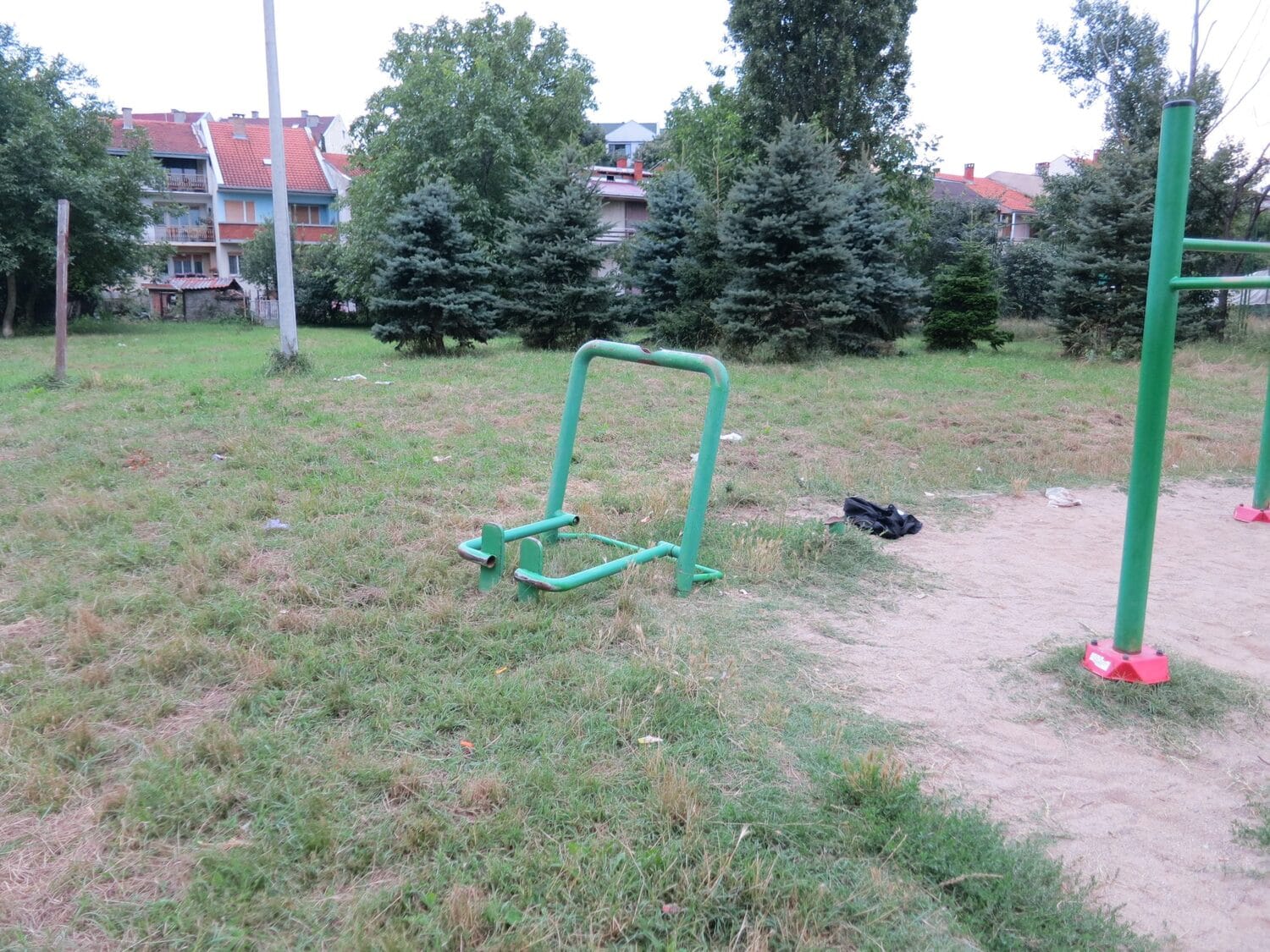 Polomljena sprava za vezbanje Prijavi problem scaled