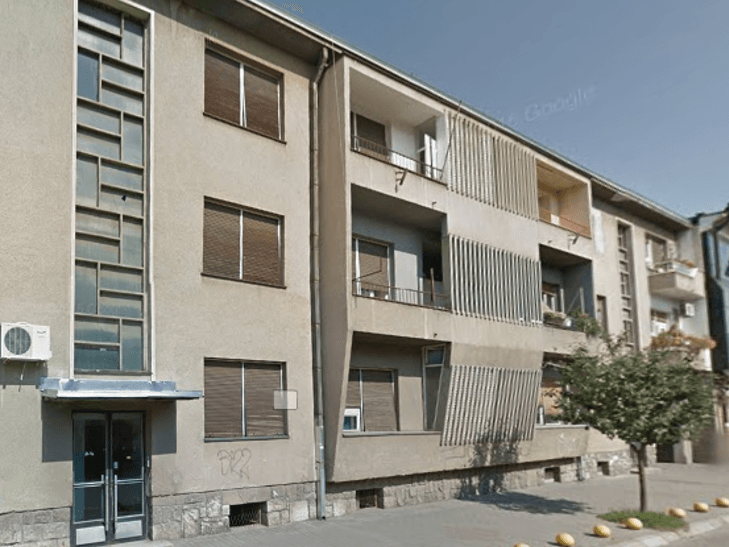 f215d287 afb5 4758 8c66 7a0a0dd23783