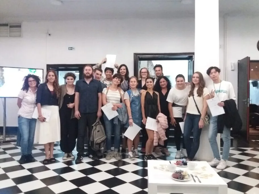 Studenti umetnosti iz čitavog sveta izučavali tradiciju Leskovca 19 Letnja umetnicka skola jul 2018 Bojana Antic