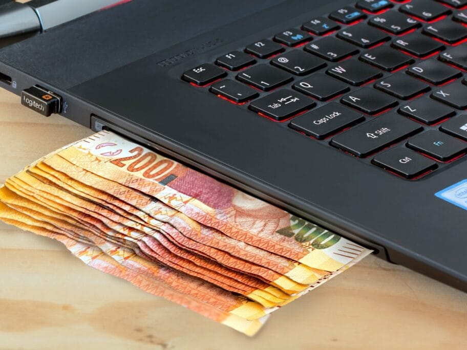 Kompjuter pare foto ilustracija pixabay stevepb