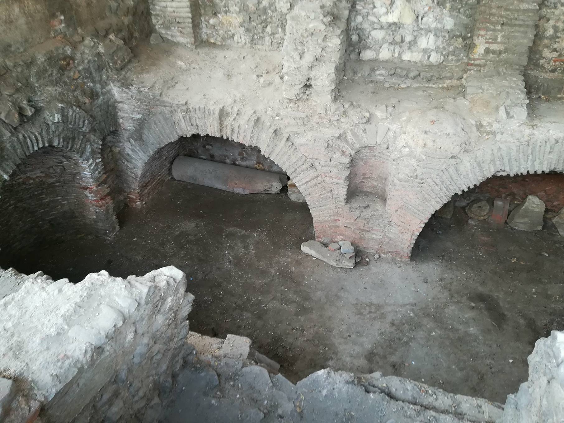 Ciscenje-bazilike8,-jul-2018;-foto:-JV-J.-A