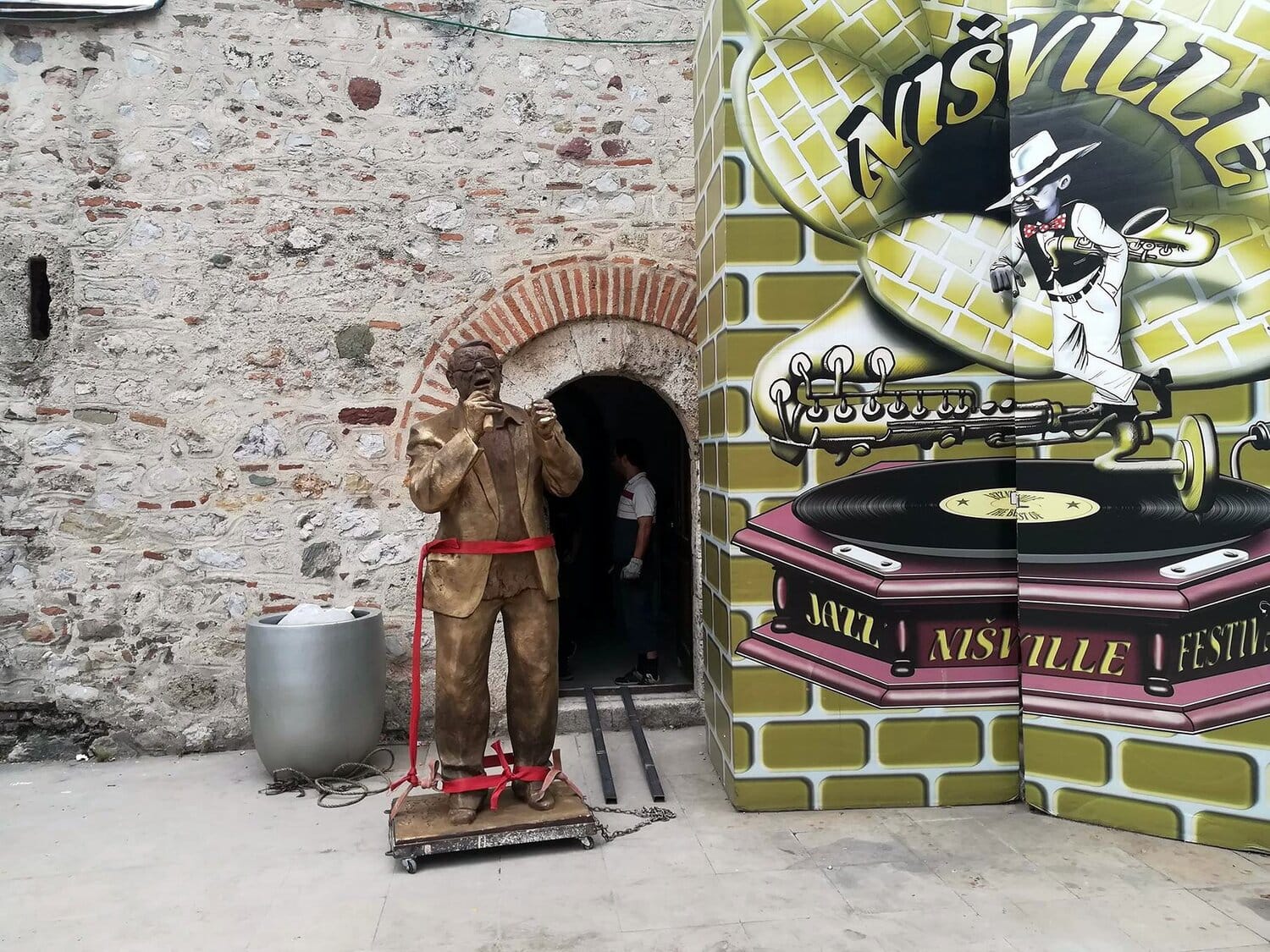 Replika spomenika Sabanu foto JV J A