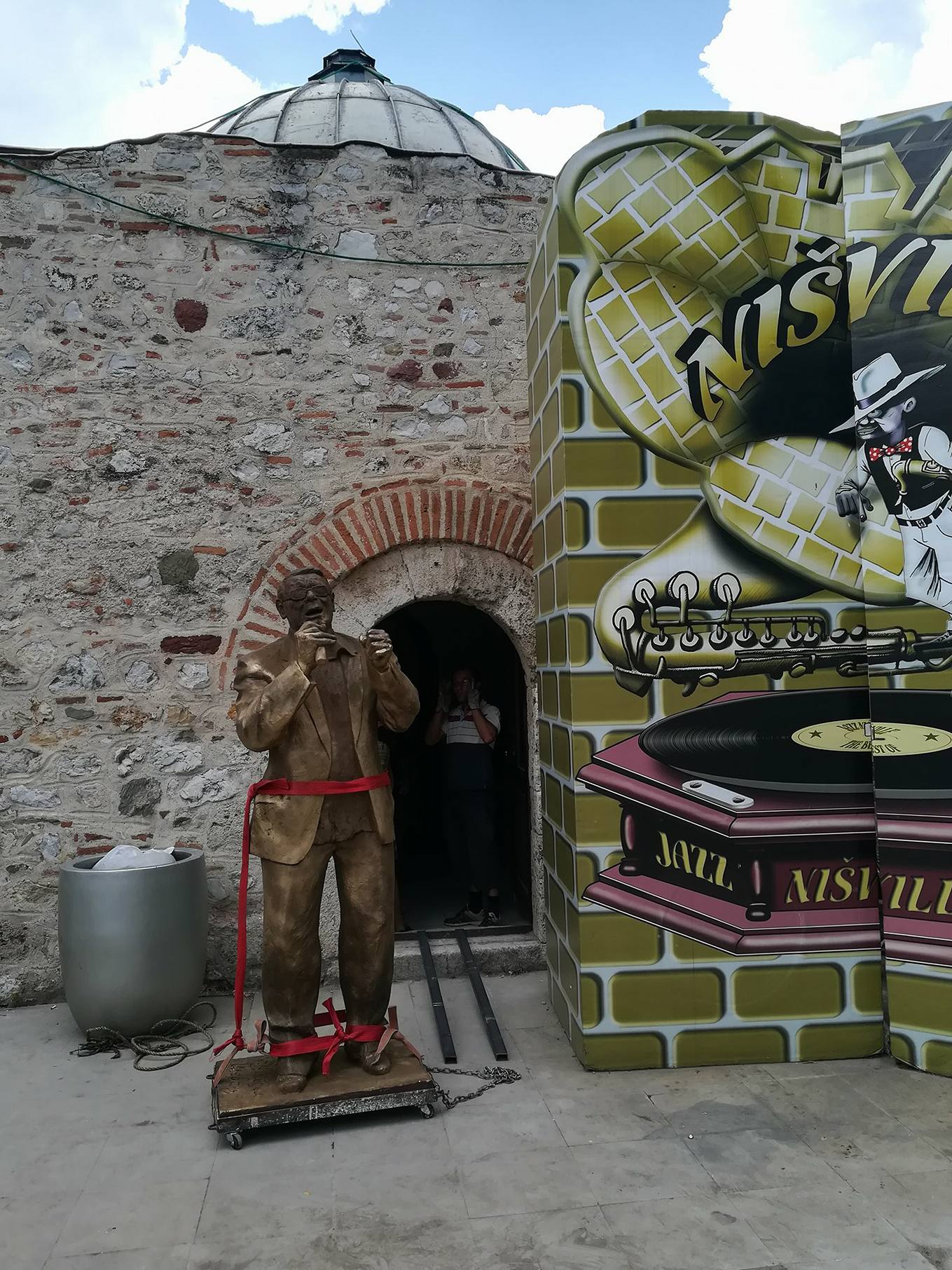 Spomenik-Sabanu-dzez-muzej4;-foto:-JV-J.-A