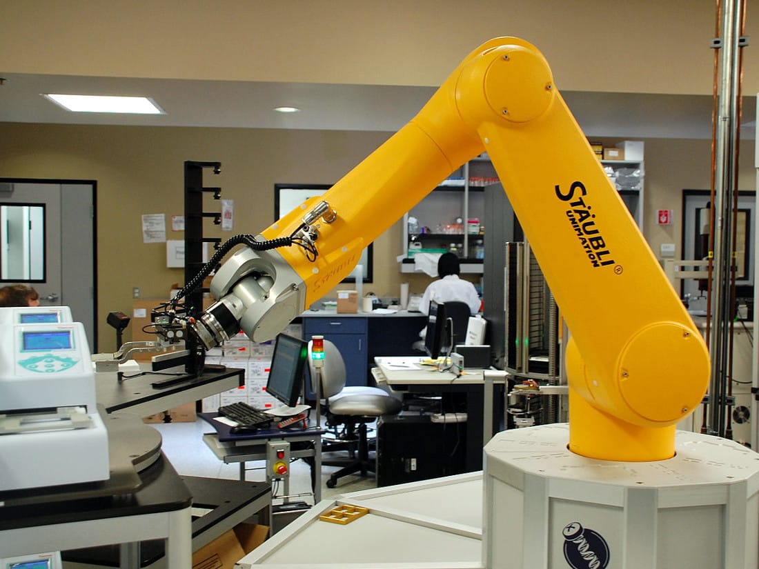 Čeka se odobrenje banke za početak gradnje Tehnološkog parka u Nišu 1 robot foto wikimedia Josh