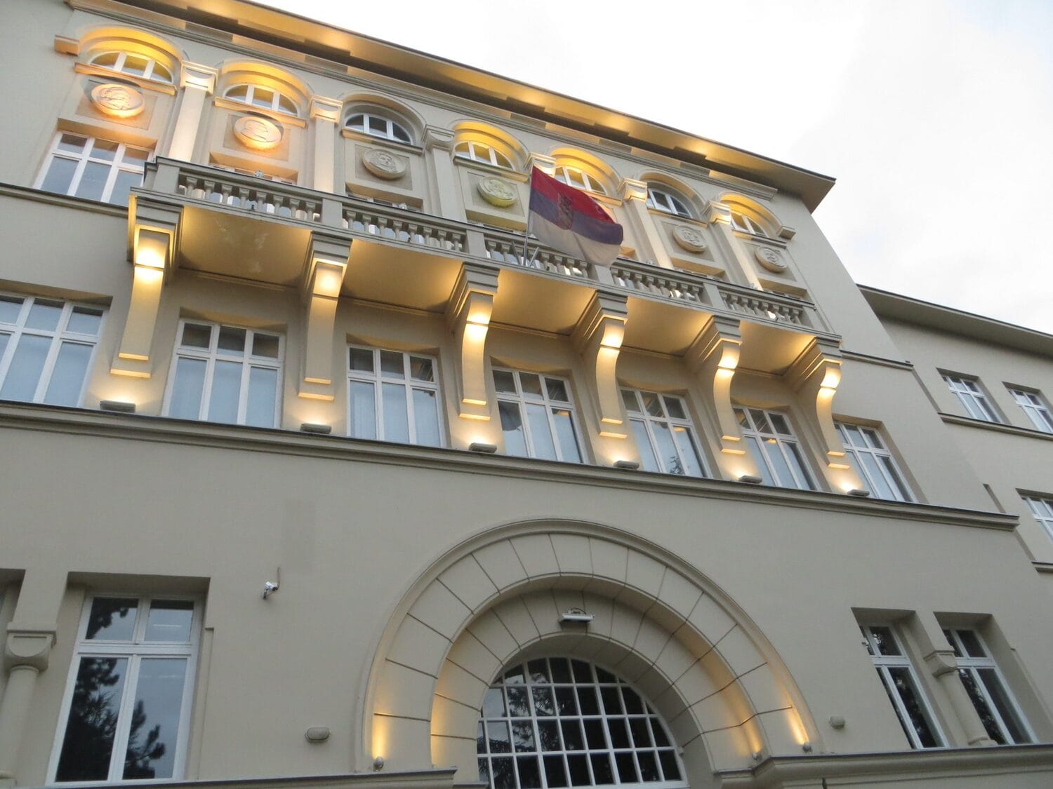 Gimnazija u Vranju priprema Enciklopediju znamenitih ličnosti ove škole 1 zgrada gimnazija vranje foto im scaled