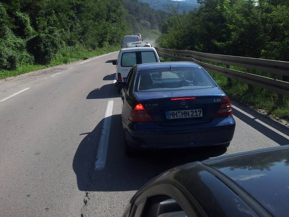 Kolone automobila avgust 2018 foto Ljuba Filipov