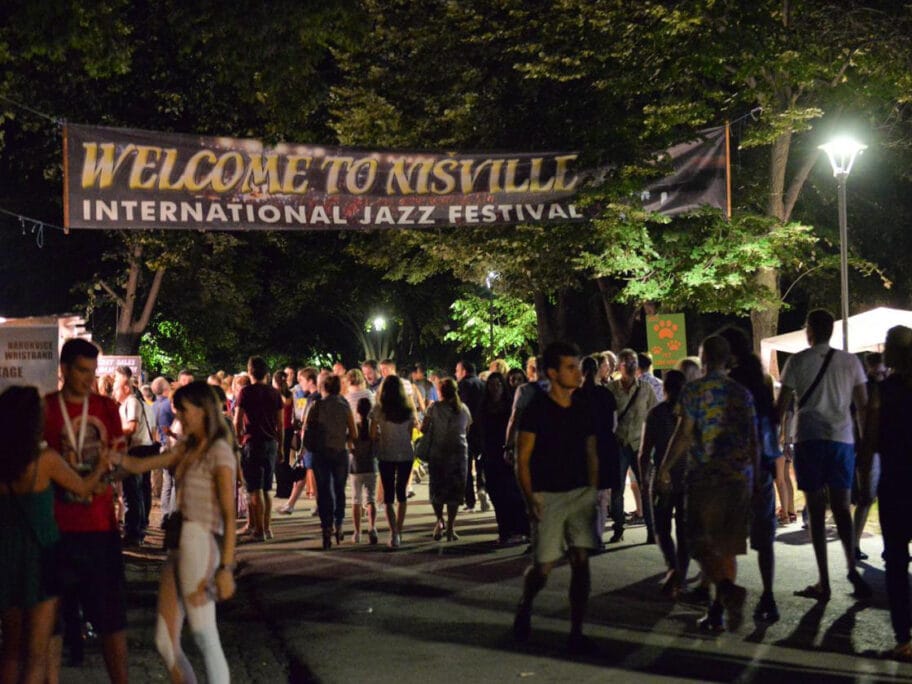 Nisvil ulaz foto Vanja Keser