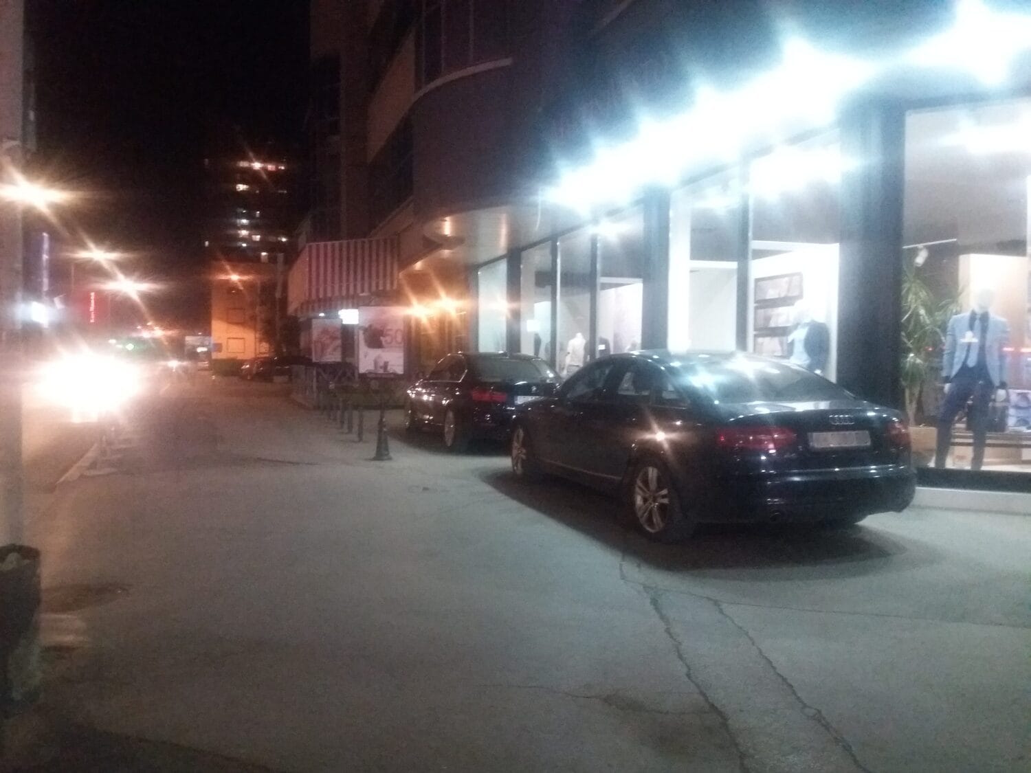 Nepropisno parkiranje Leskovac avgust 2018 foto citalac scaled