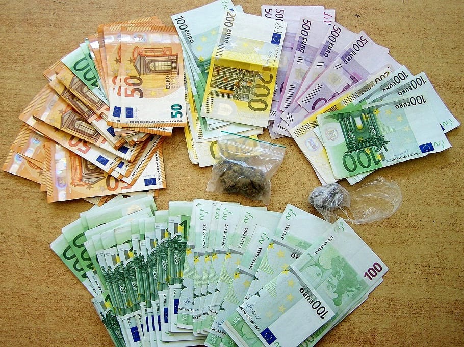 Gradina devize i droga