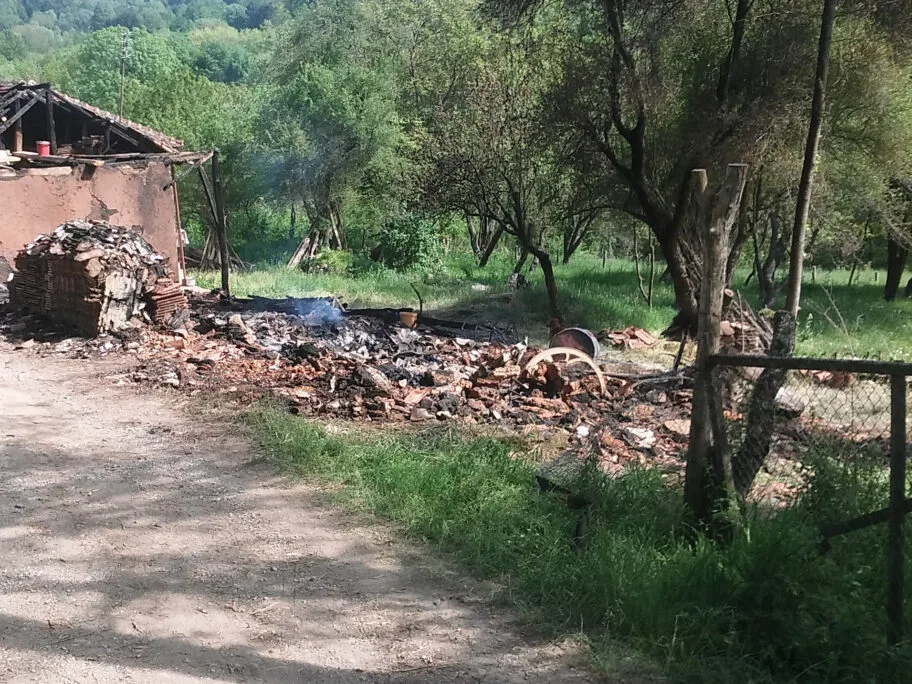 Napušteno selo Valniš kod Babušnice postalo poznato po pljačkama i požarima 17 valnis