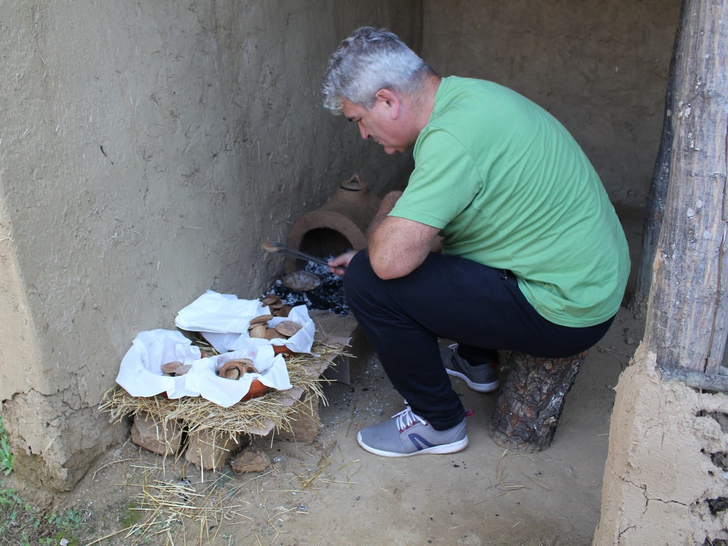 Praistorijski hlebovi avgust 2018 foto Bojana Antic